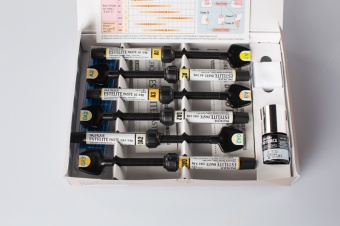 Palfique Estelite Paste Syringe Intro kit 6 шприцев 3.8 г